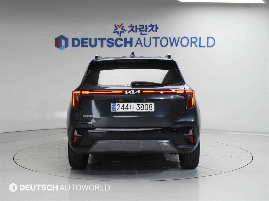 KIA Seltos - Vista 4