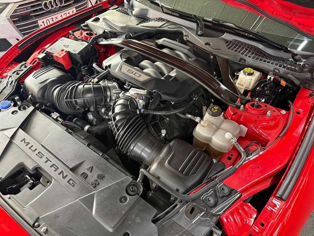 Ford Mustang - Vista 5