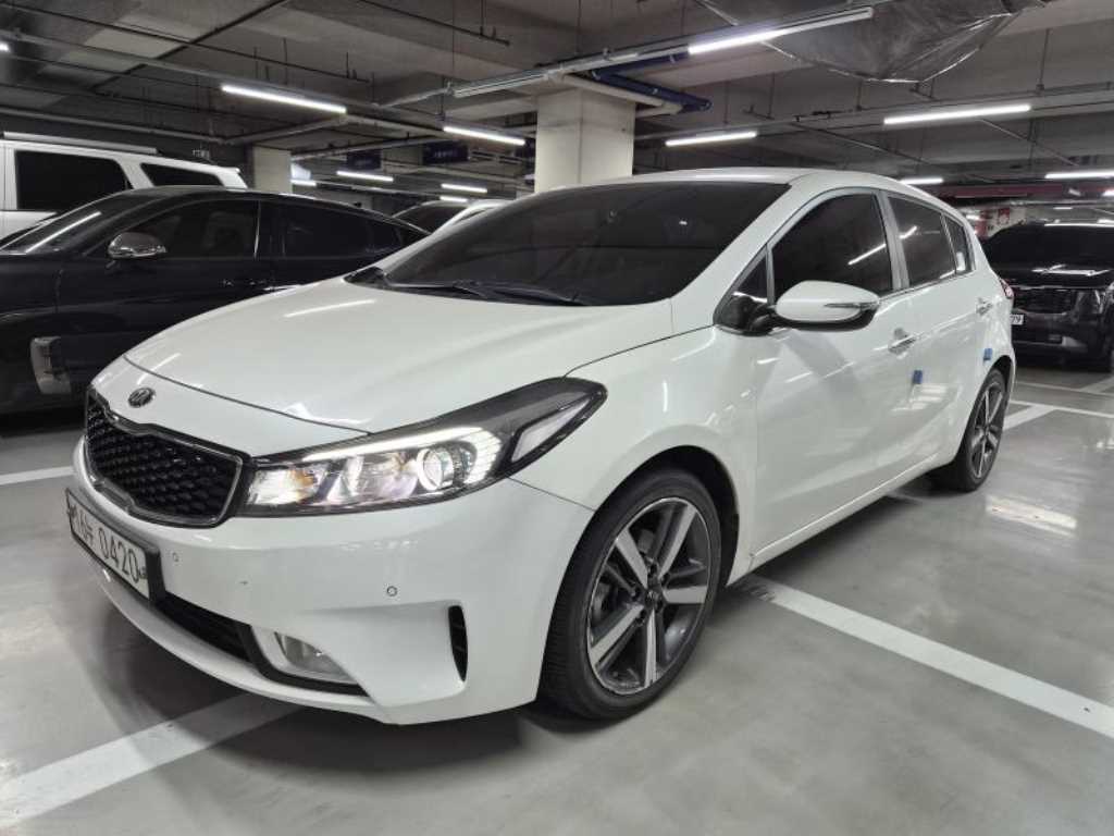 KIA K3 - Vista 3