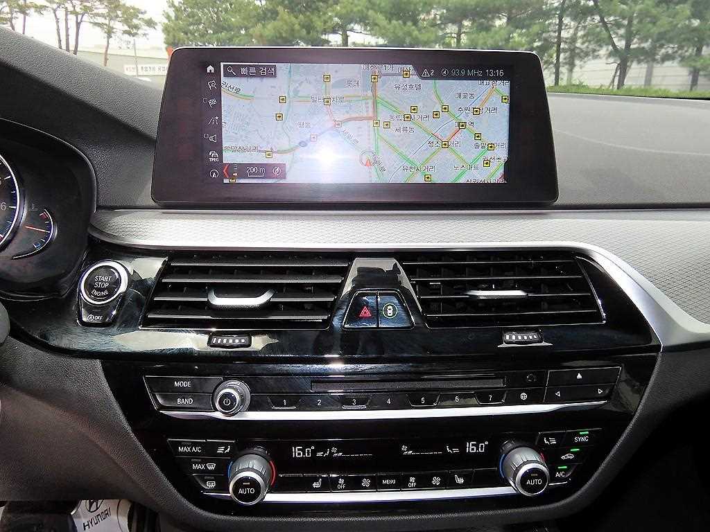 BMW 5 Series 2018 Gris - Importación desde Corea - HF Imports Iquique - Foto 13