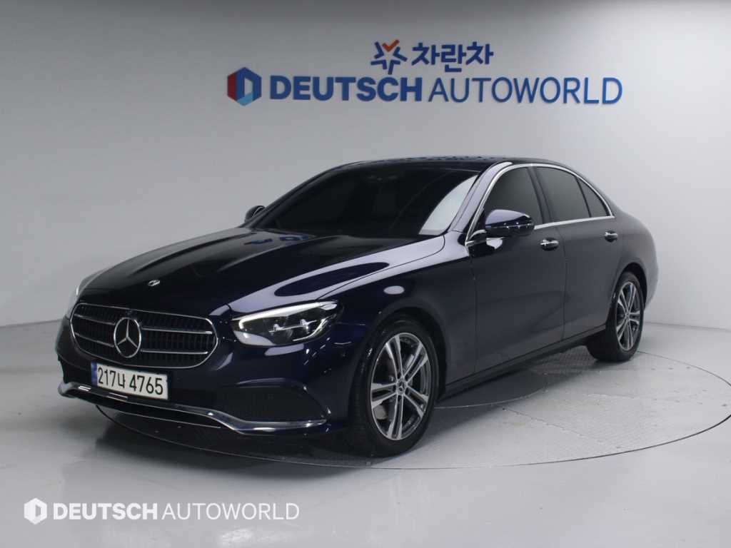 Mercedes Benz E class 2023 Azul - Importación desde Corea - HF Imports Iquique - Foto 1