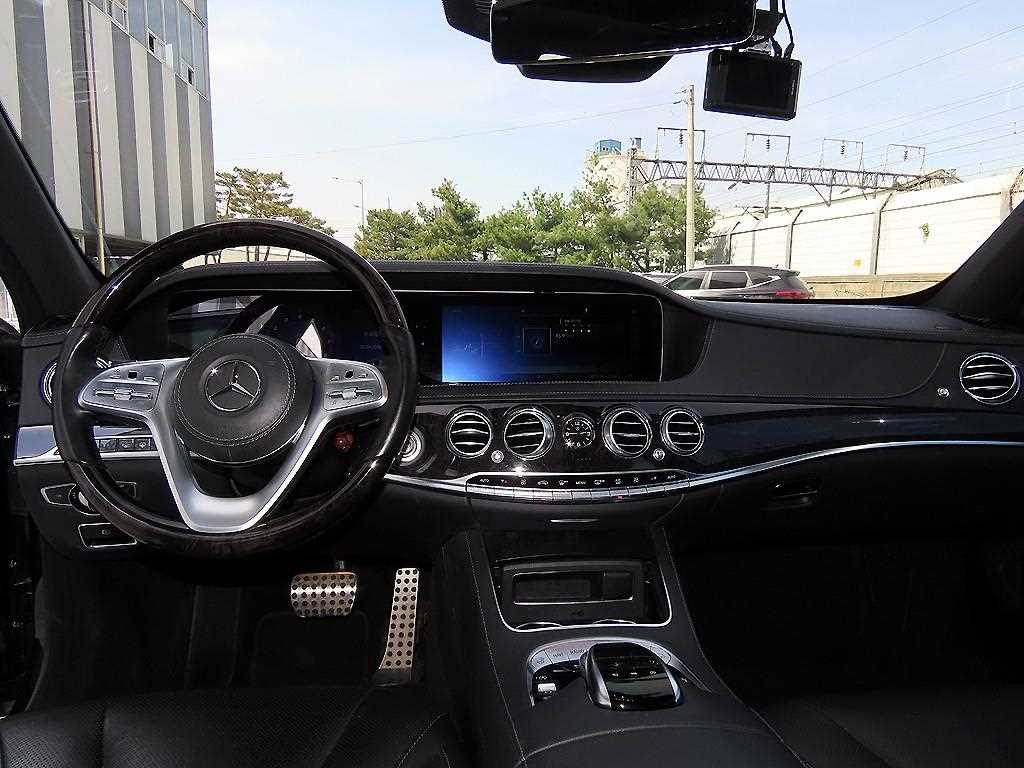Mercedes Benz S Class - Vista 7