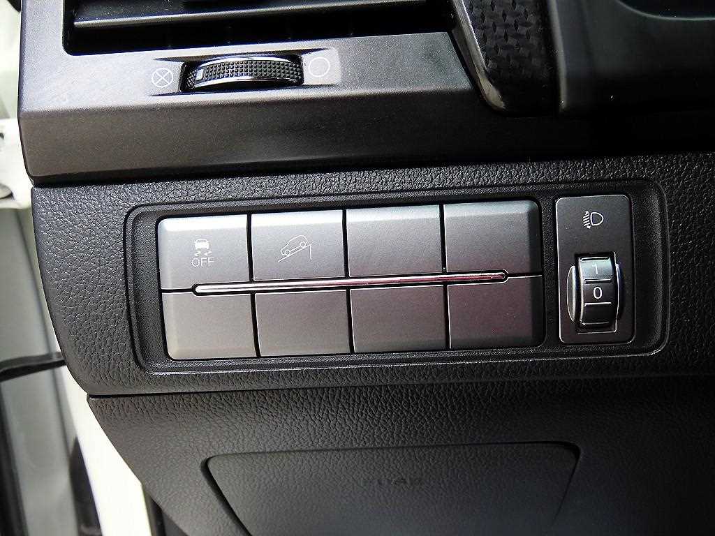 Ssangyong Rexton - Vista 12