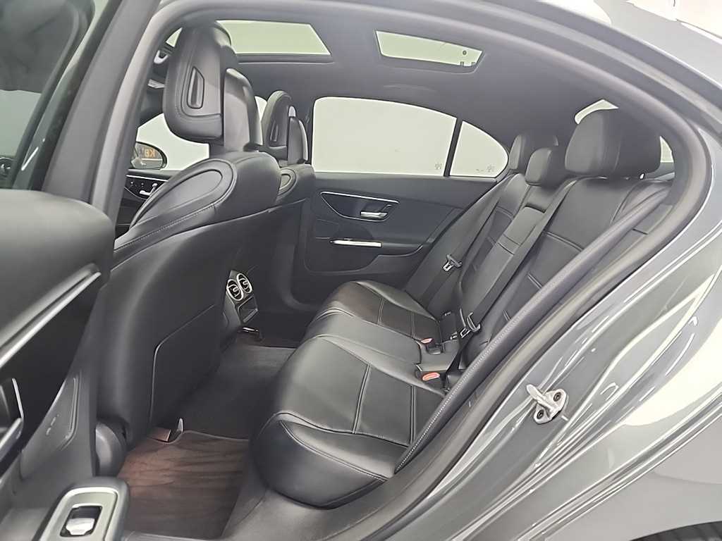 Mercedes Benz C Class - Vista 12