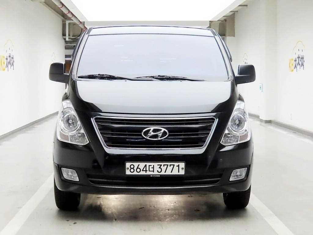 HYUNDAI Starex - Vista 2