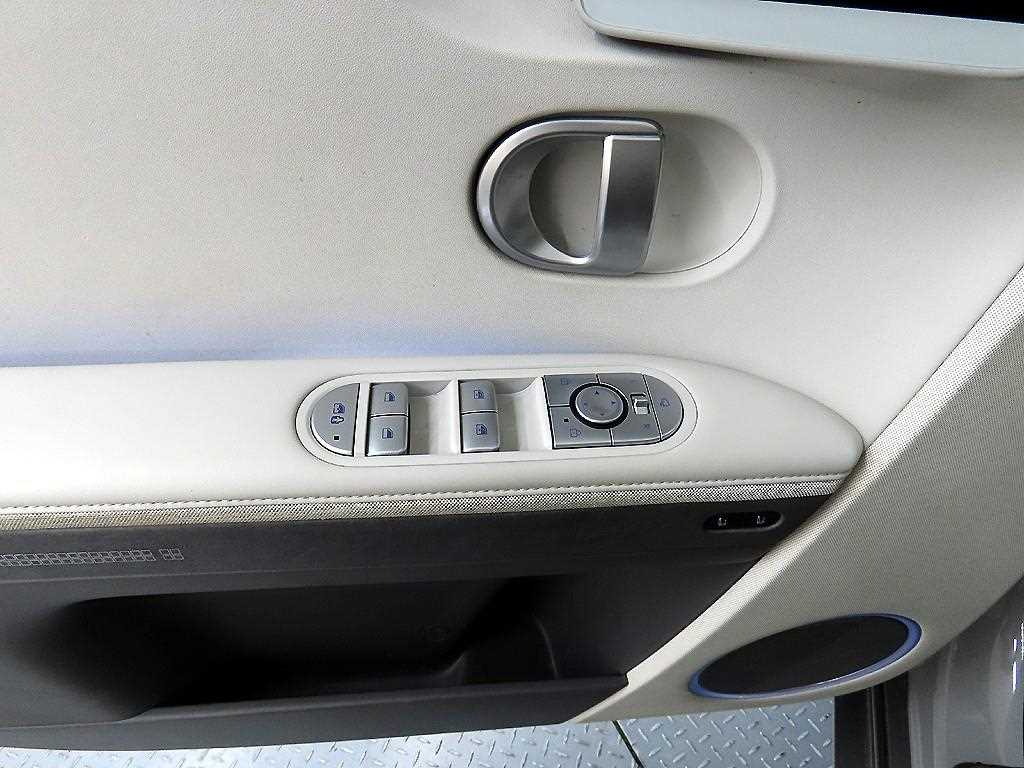 HYUNDAI Ioniq 5 - Vista 10