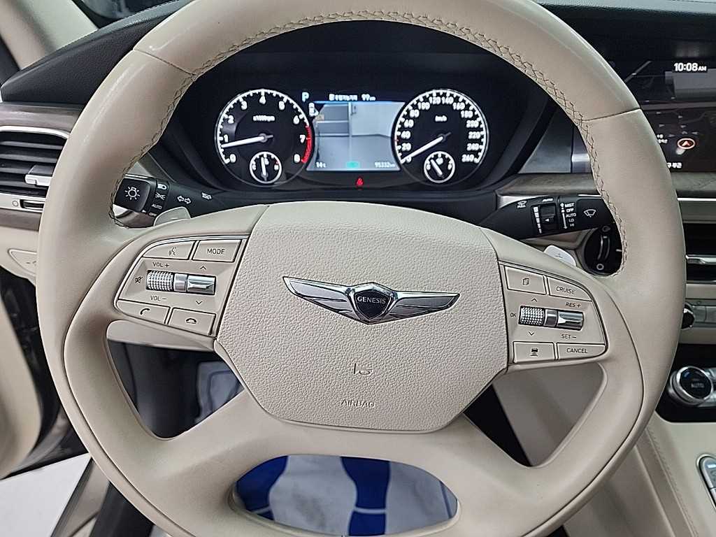 Genesis G90 - Vista 9