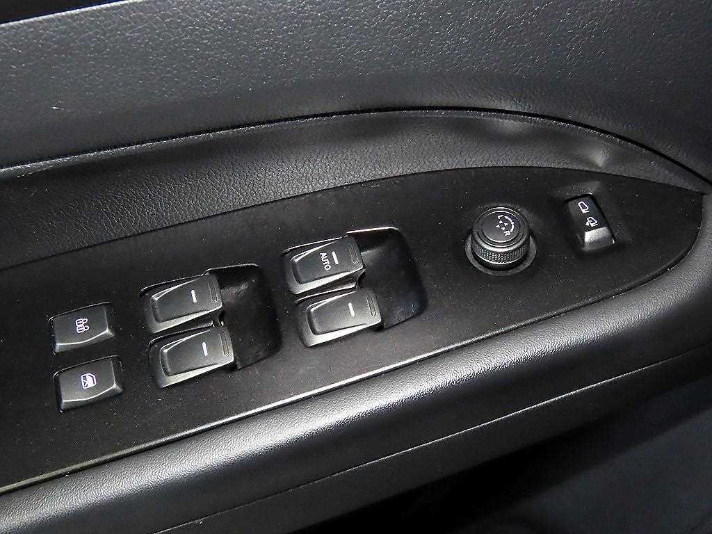 Genesis G90 - Vista 5