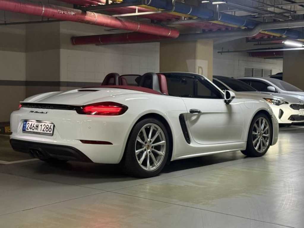 Porsche 718 - Vista 2