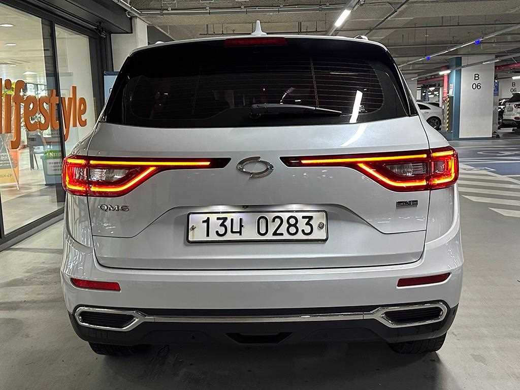 SAMSUNG QM6 - Vista 5