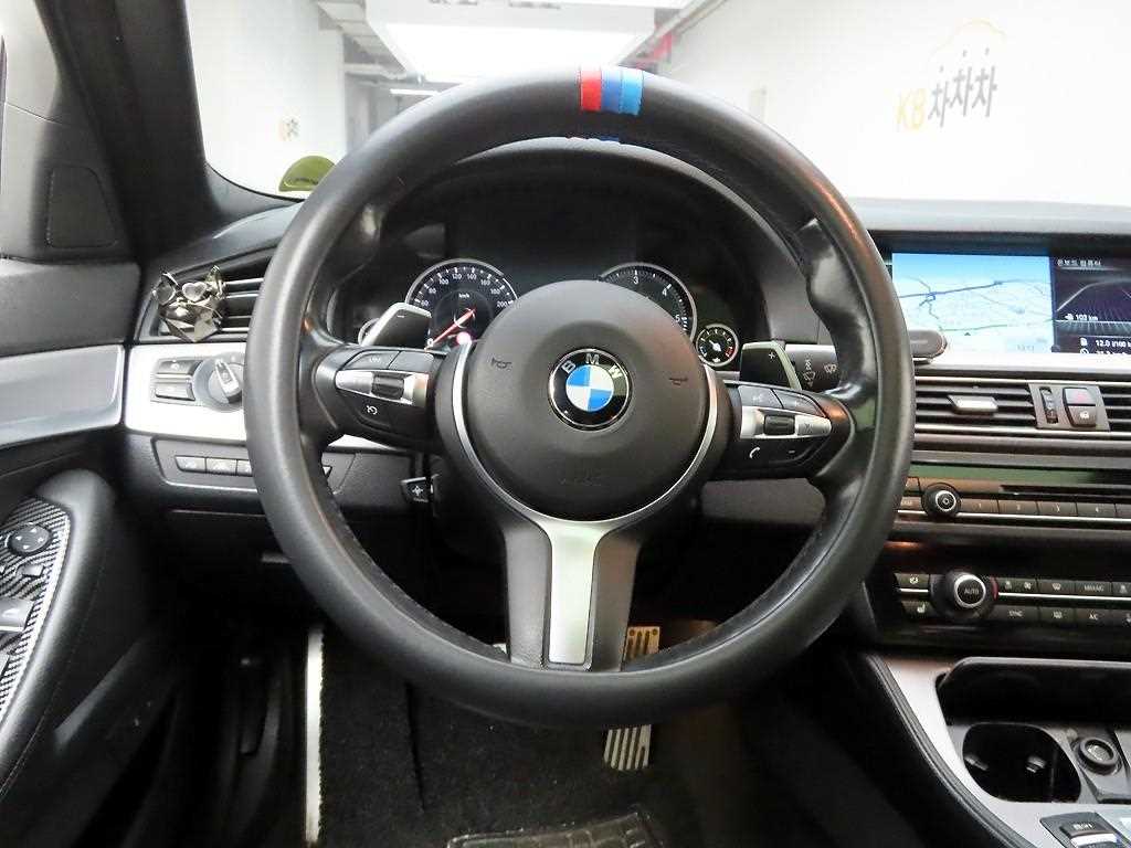 BMW 5 Series - Vista 7