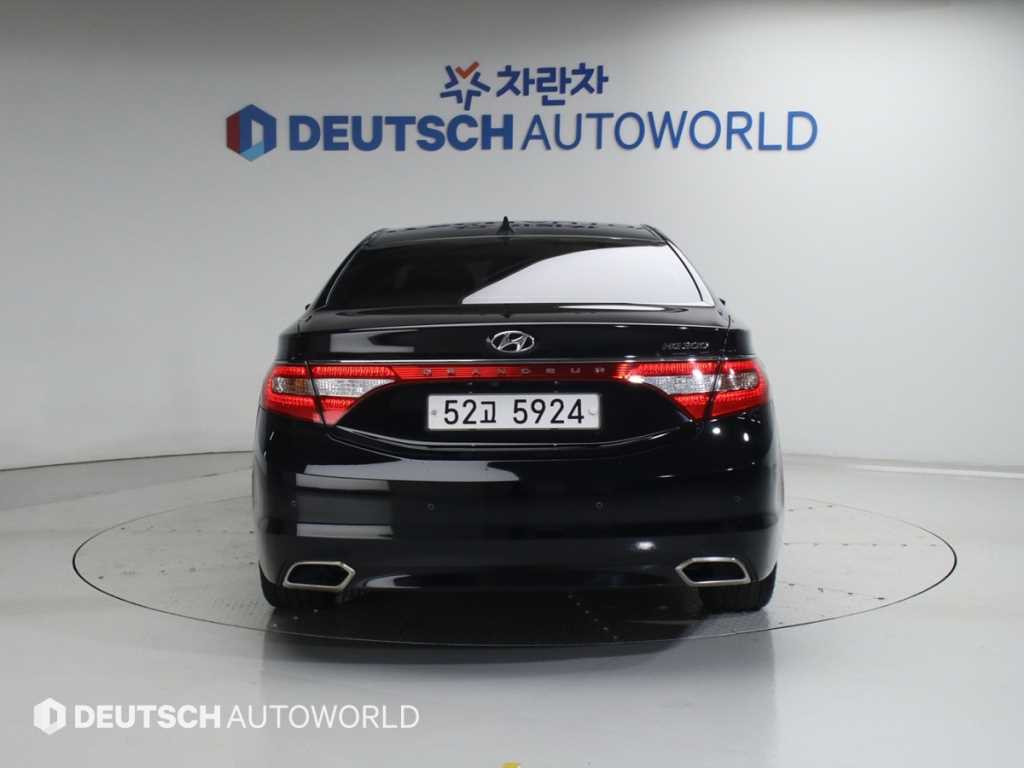 HYUNDAI Grandeur - Vista 4