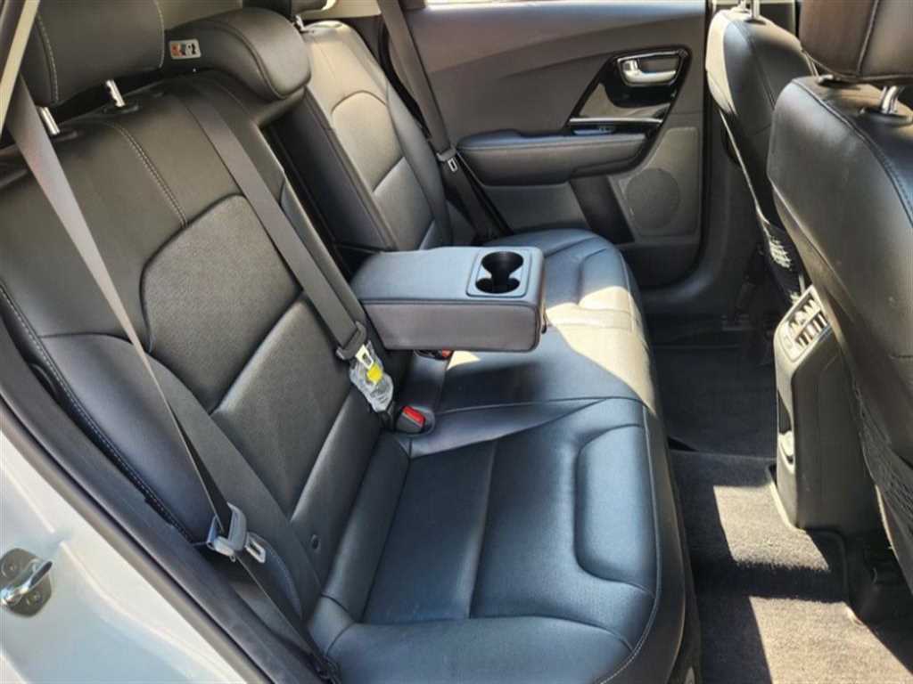 KIA Niro - Vista 11