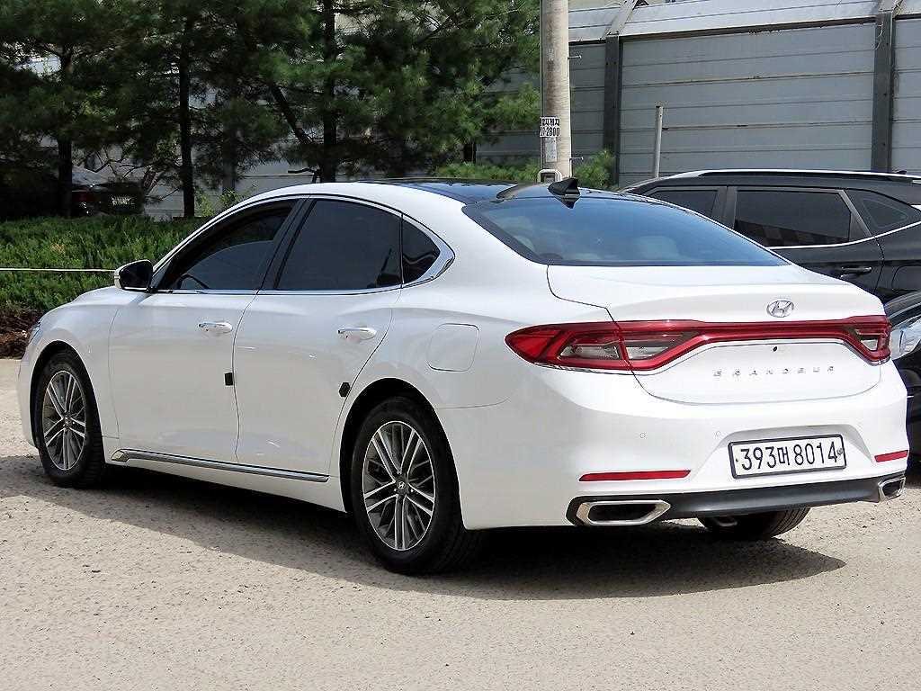 HYUNDAI Grandeur - Vista 3