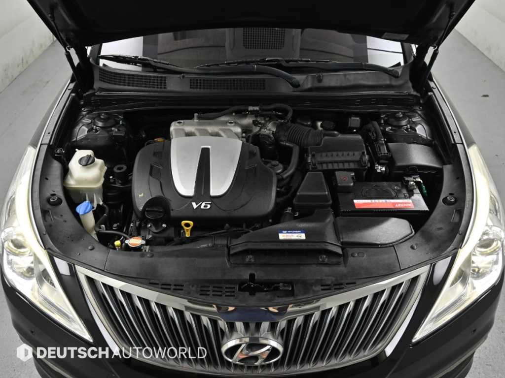 HYUNDAI Grandeur - Vista 6