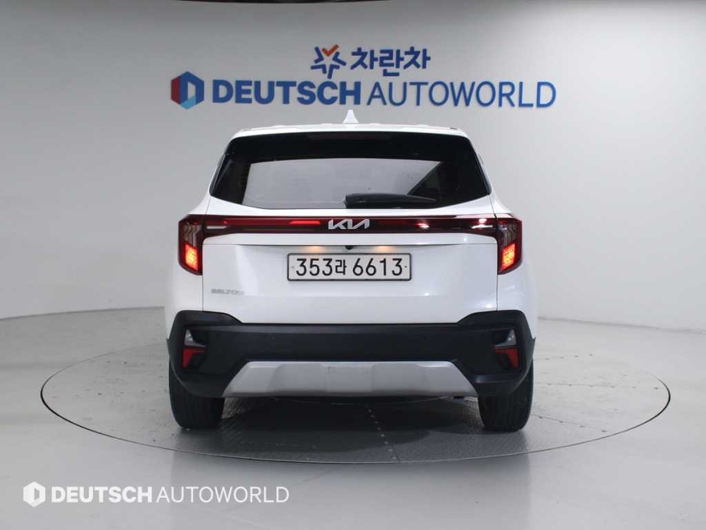 KIA Seltos - Vista 4