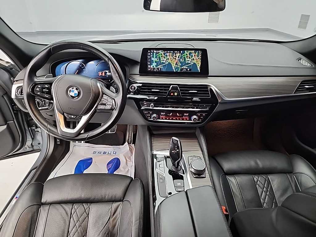 BMW 5 Series - Vista 7