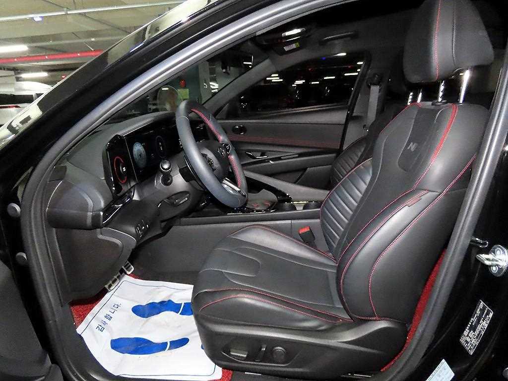 HYUNDAI Avante - Vista 6