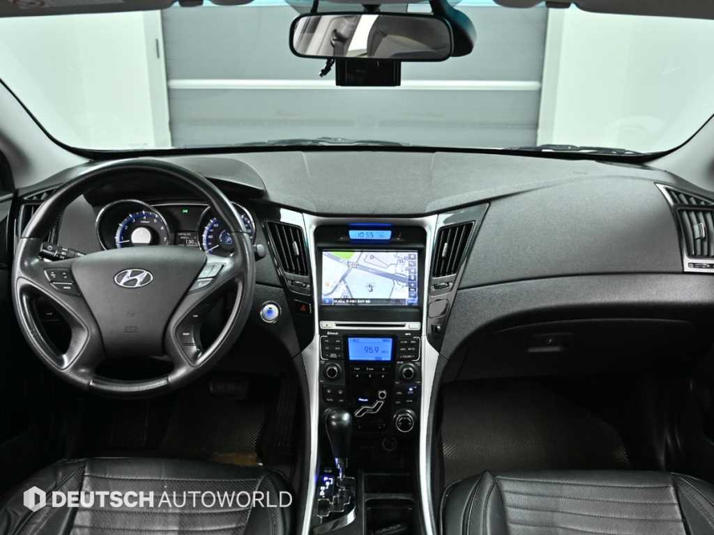 HYUNDAI Sonata - Vista 7