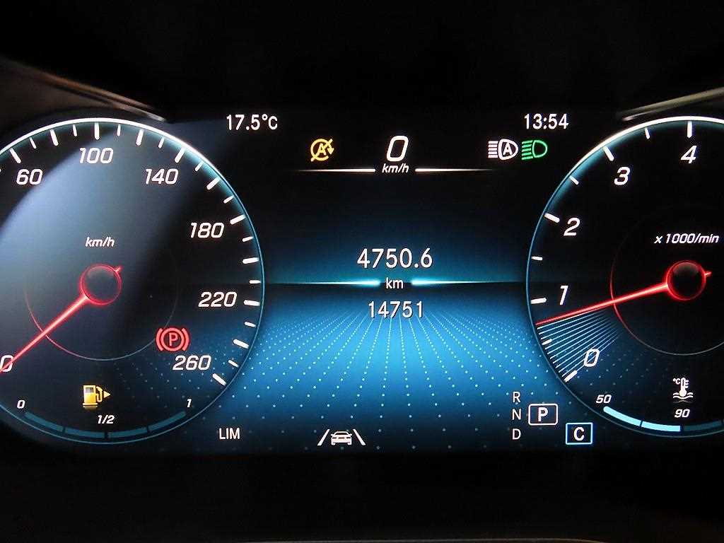 Mercedes Benz GLC Class - Vista 9