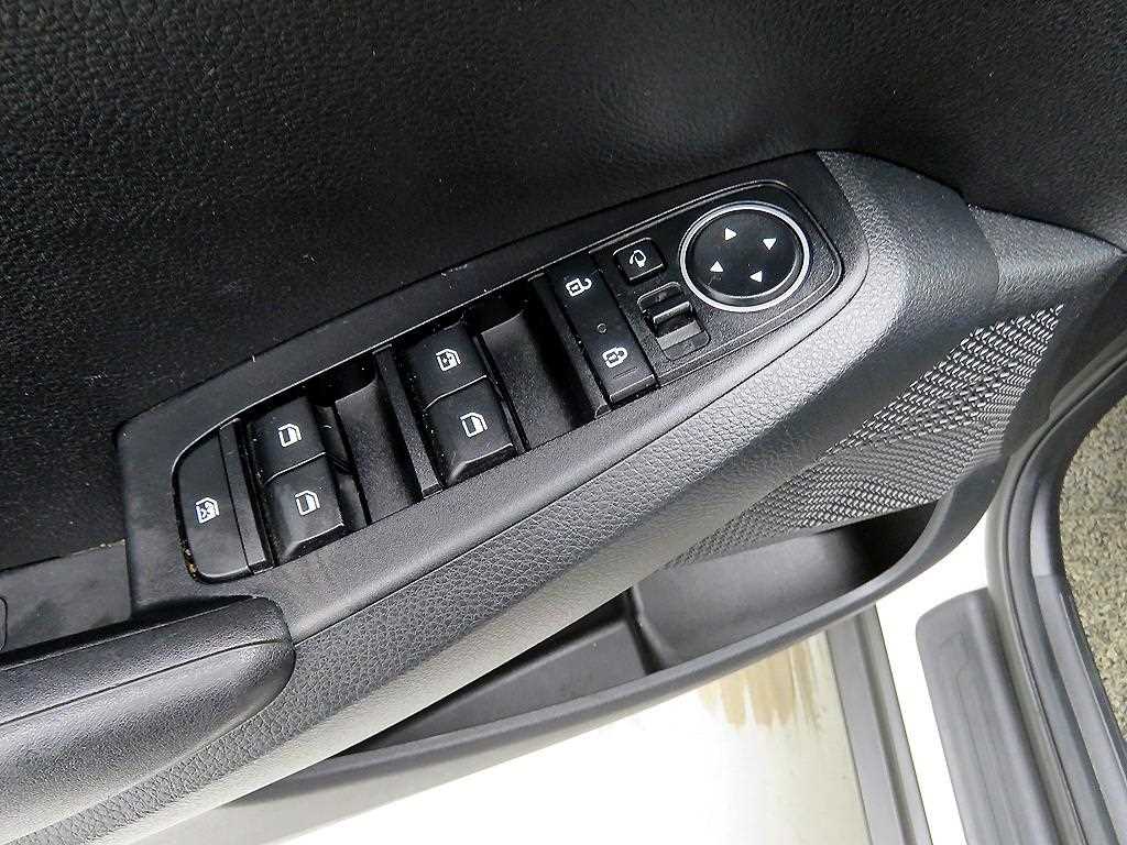 KIA Seltos - Vista 9