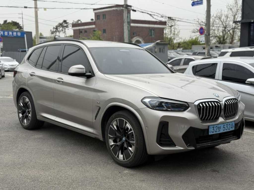 BMW iX3 - Vista 2