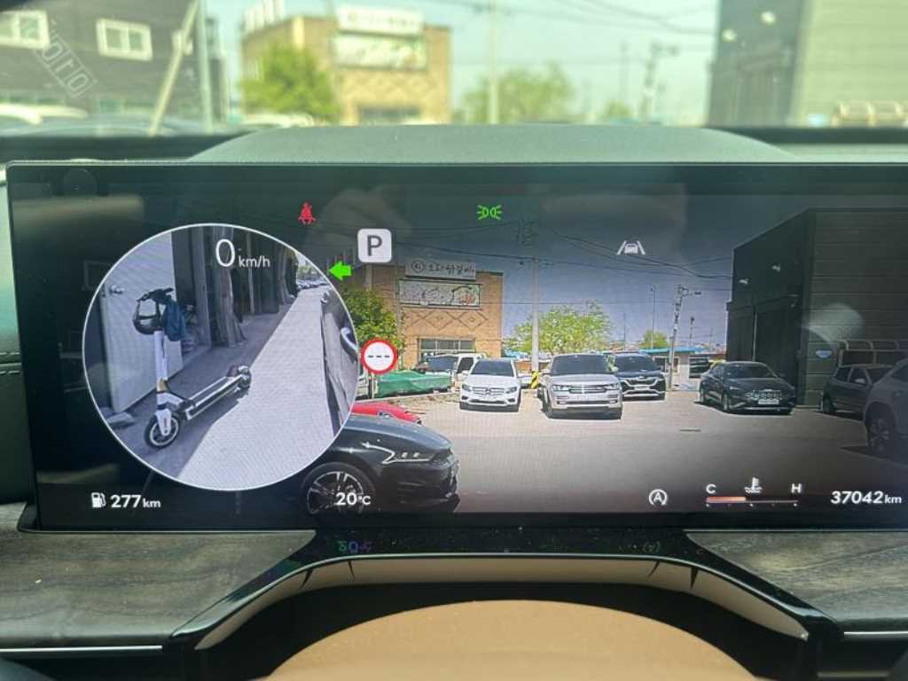 Genesis GV80 - Vista 8