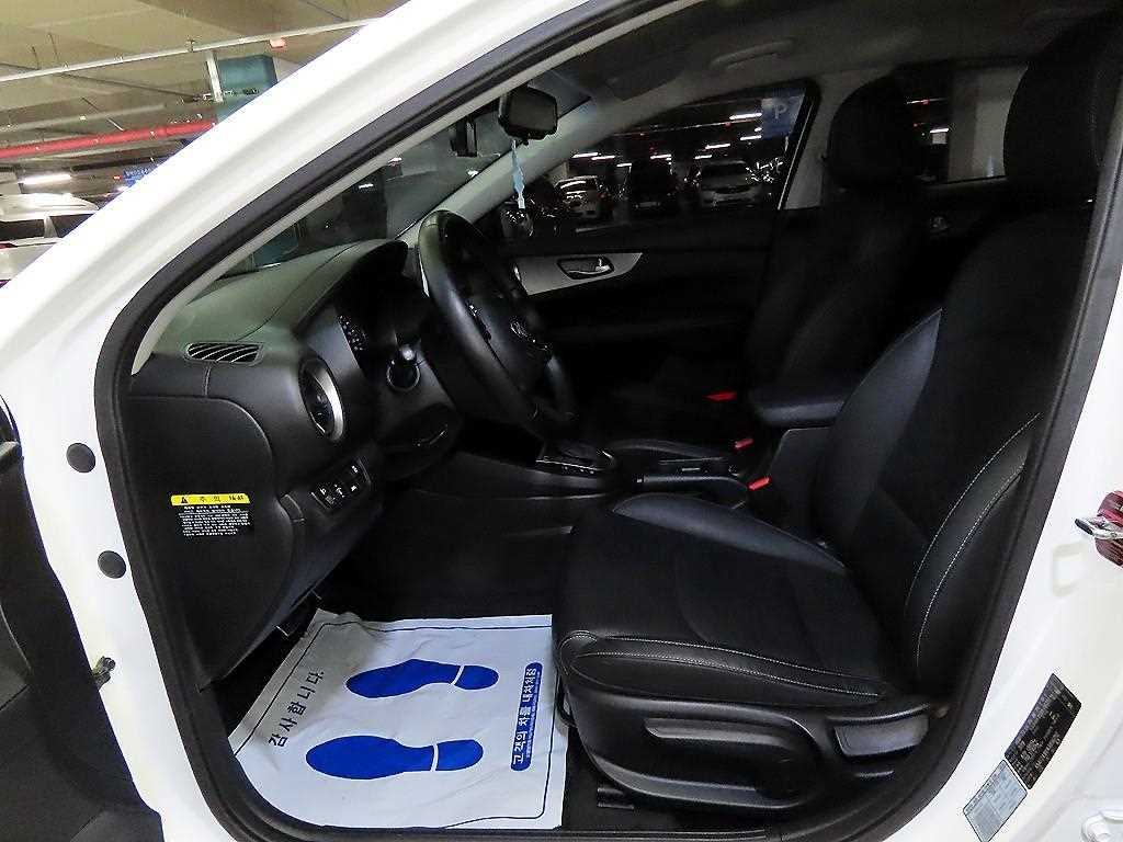 KIA K3 - Vista 6
