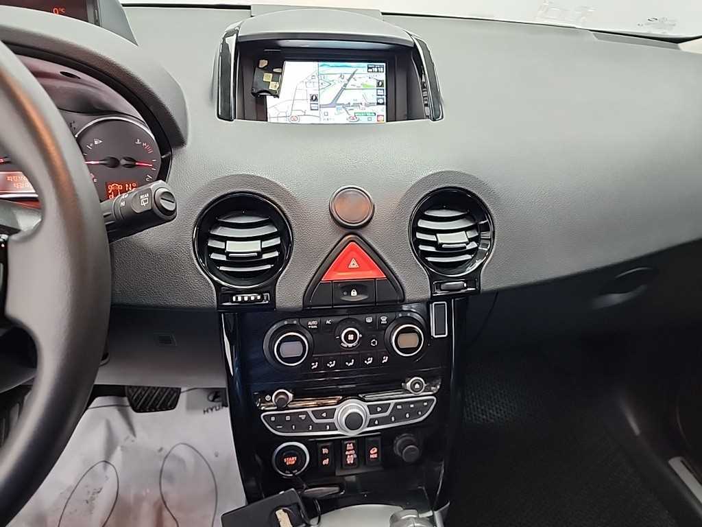 SAMSUNG QM5 - Vista 9