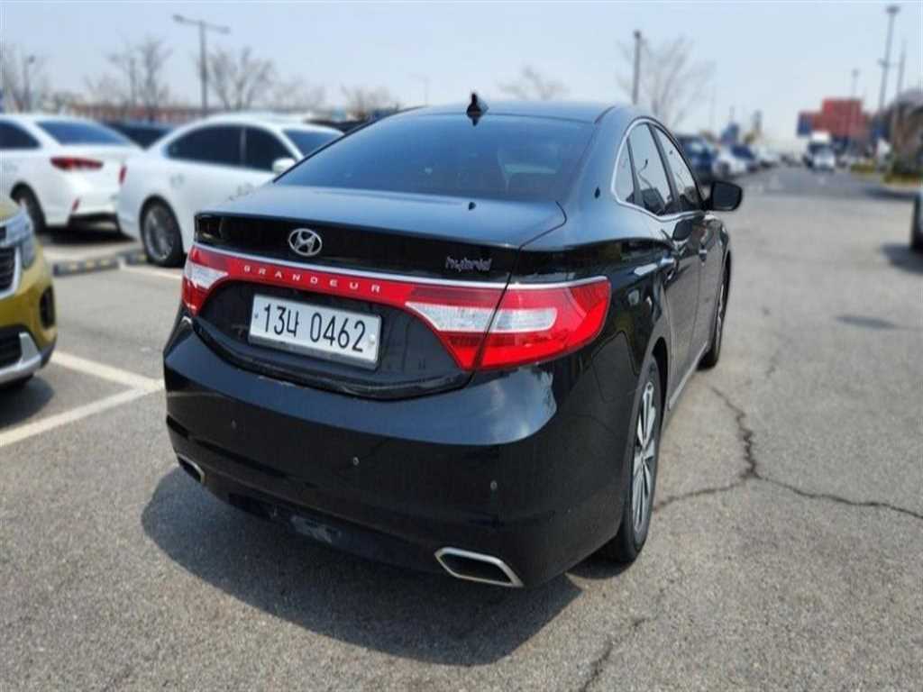 HYUNDAI Grandeur - Vista 6