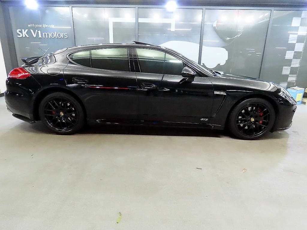 Porsche Panamera - Vista 3