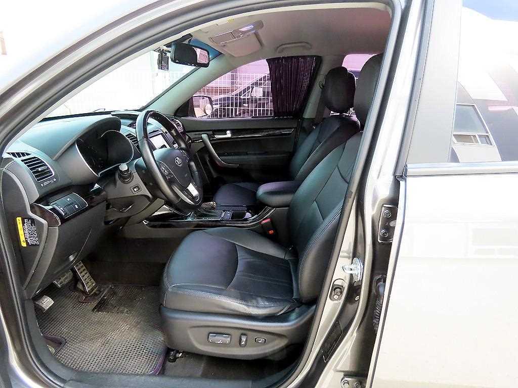 KIA Sorento - Vista 5