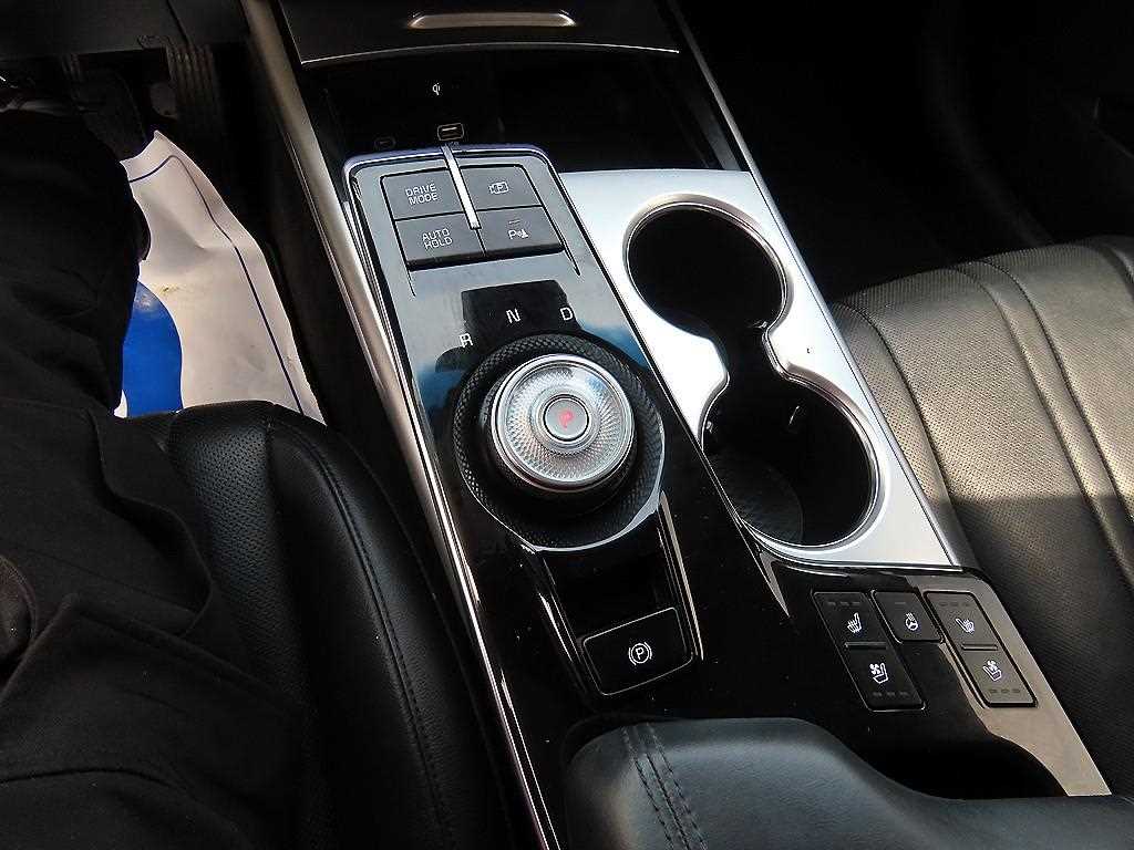 KIA K8 - Vista 10