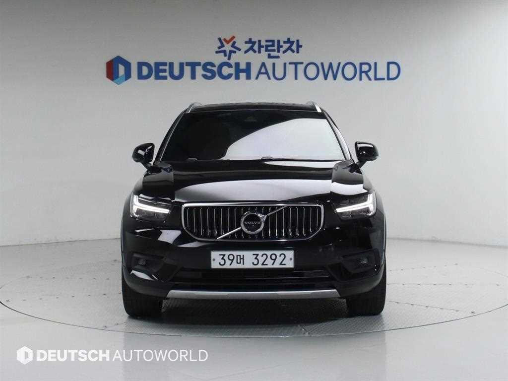 Volvo XC40 - Vista 3