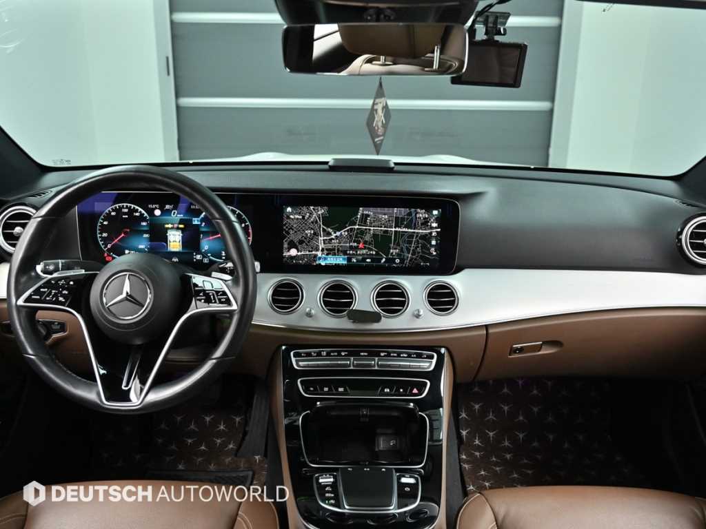 Mercedes Benz E class - Vista 7