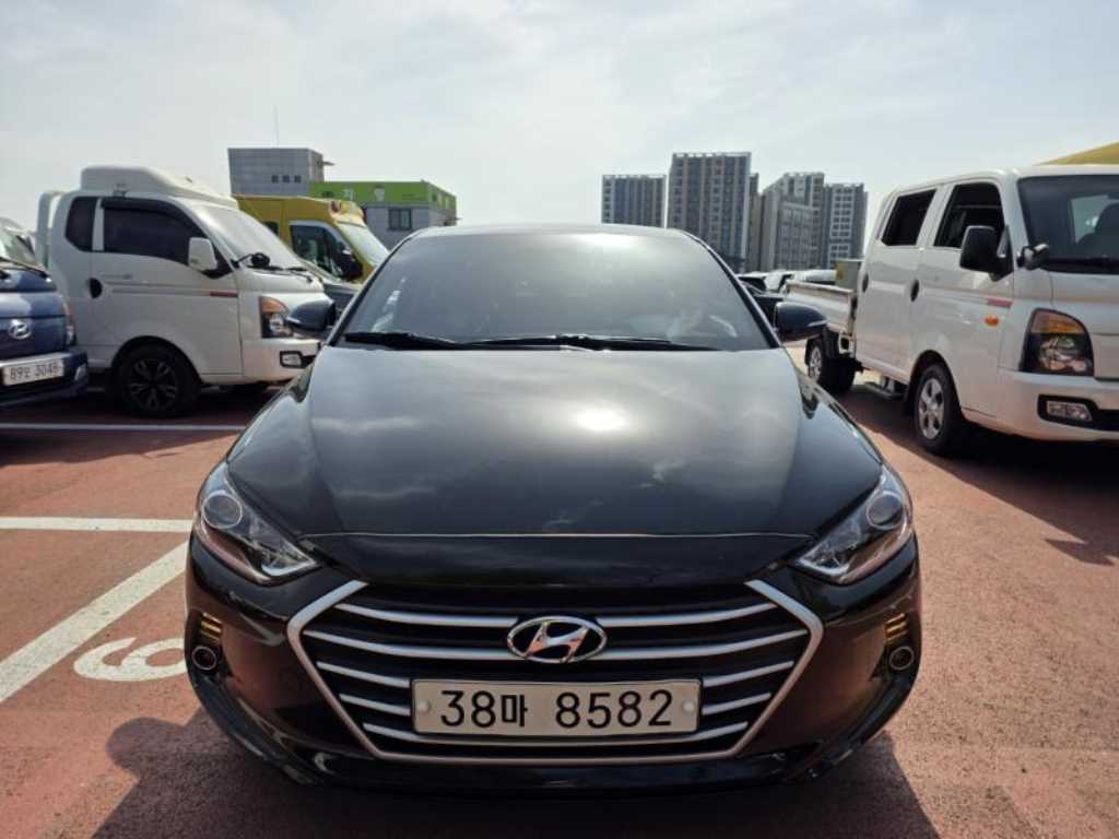 HYUNDAI Avante 2017 - Importación desde Corea - HF Imports Iquique - Foto 1