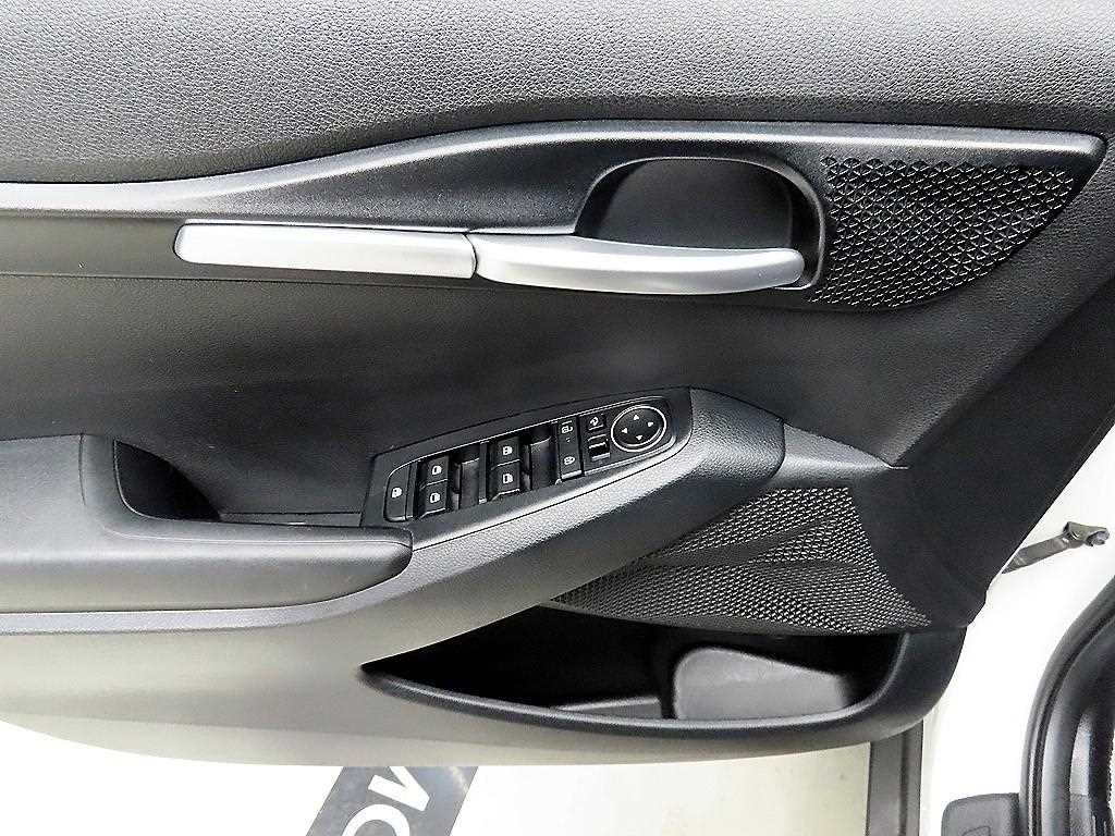 KIA Seltos - Vista 11