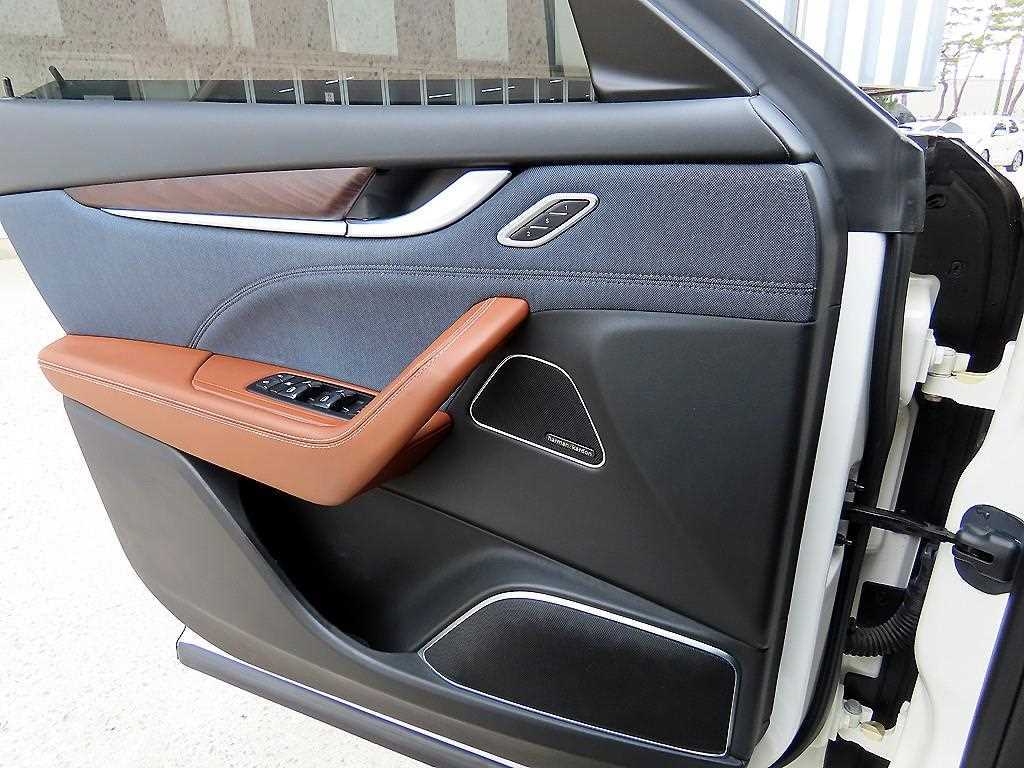 Maserati Levante - Vista 11