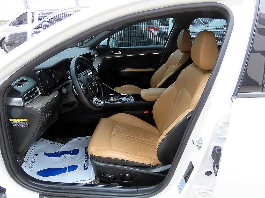 KIA K5 - Vista 5