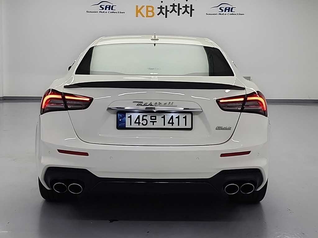Maserati Ghibli - Vista 3