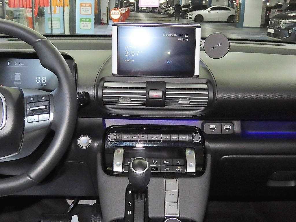 HYUNDAI Casper - Vista 11