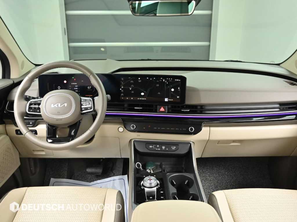 KIA Carnival - Vista 7