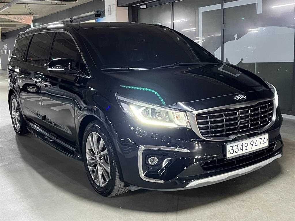 KIA Carnival 2020 Negro - Importación desde Corea - HF Imports Iquique - Foto 1