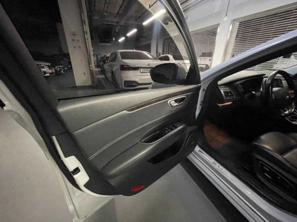 SAMSUNG SM6 - Vista 8