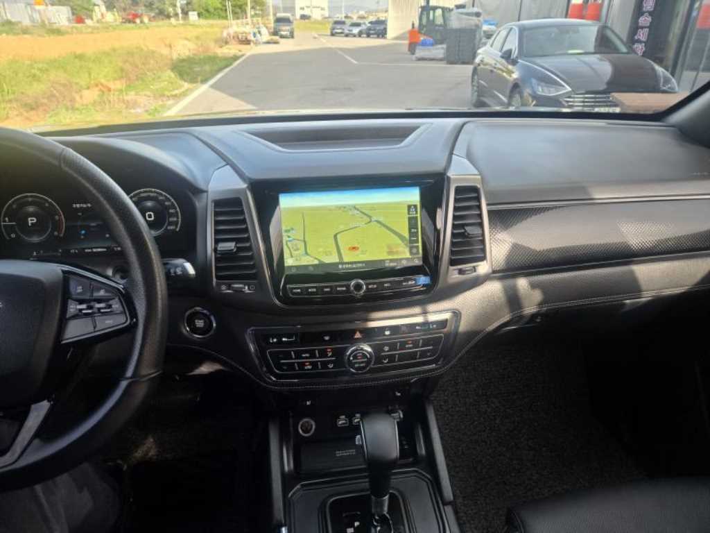 Ssangyong Rexton - Vista 7