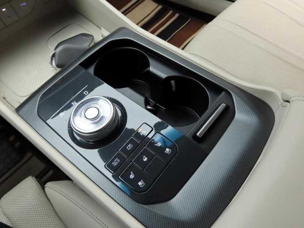 KIA K8 - Vista 10