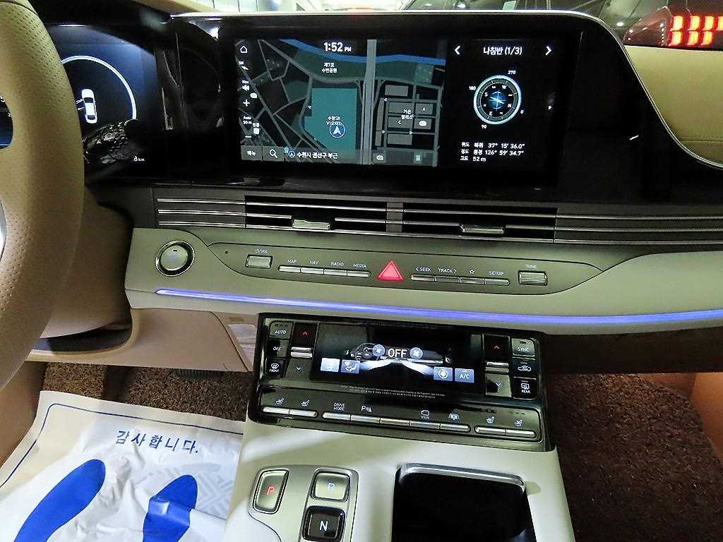 HYUNDAI Grandeur - Vista 11