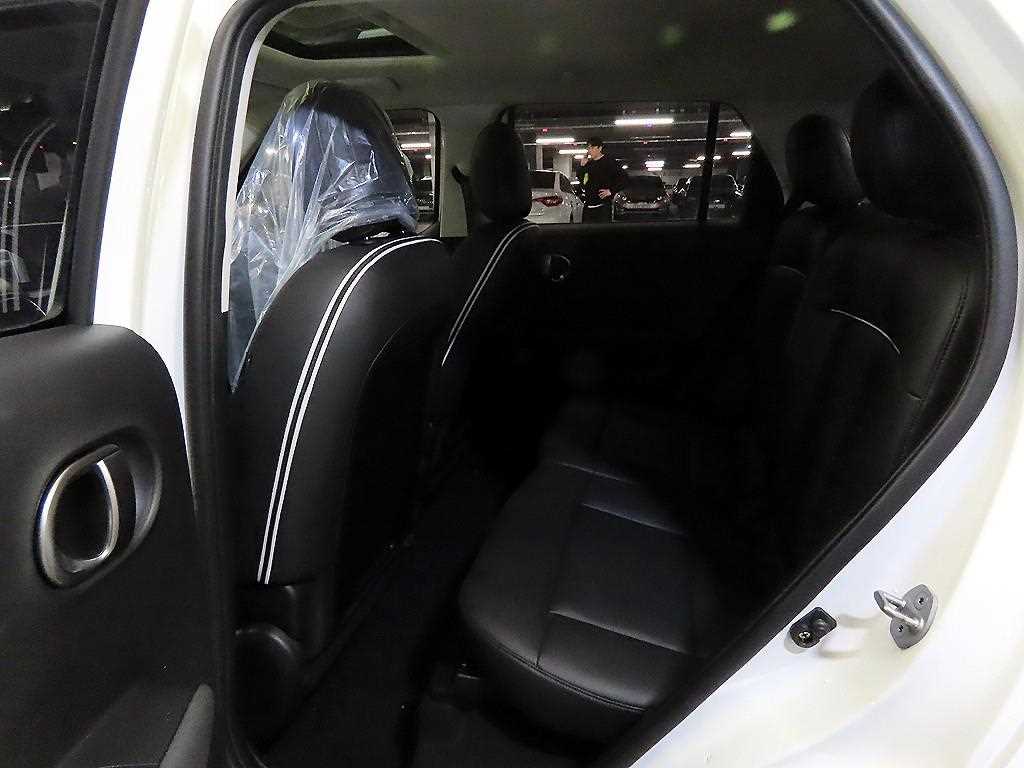 HYUNDAI Casper - Vista 7