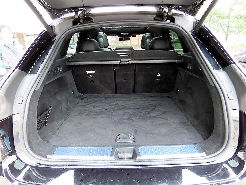 Mercedes Benz EQE 2023 Negro - Importación desde Corea - HF Imports Iquique - Foto 17