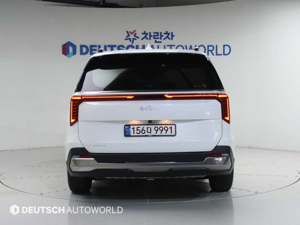 KIA Carnival - Vista 4